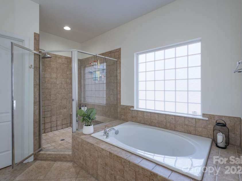 228 Black Mountain Drive, Fort Mill, SC 29708.  MLS# CAR4225909, YatesRealty ID 1671. Primary bath