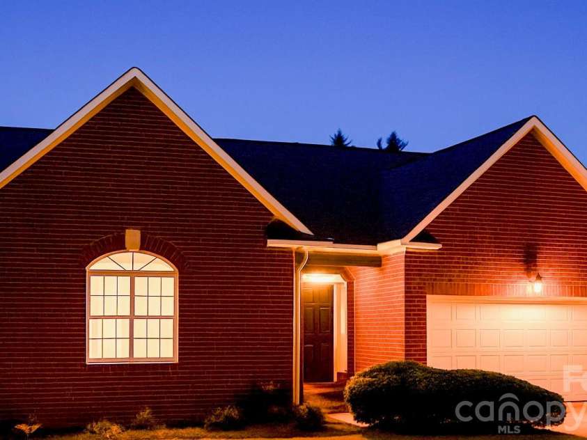 1304 Overhill Road, Salisbury, NC 28144.  MLS# CAR4321166, YatesRealty ID 16710. 1304 Overhill Rd