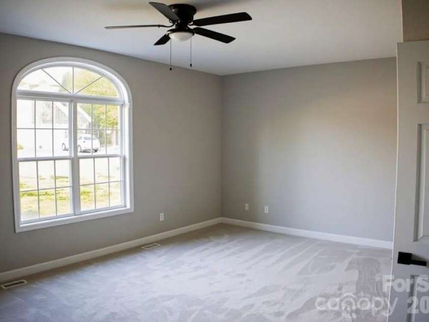 1304 Overhill Road, Salisbury, NC 28144.  MLS# CAR4321166, YatesRealty ID 16710. Front bedroom
