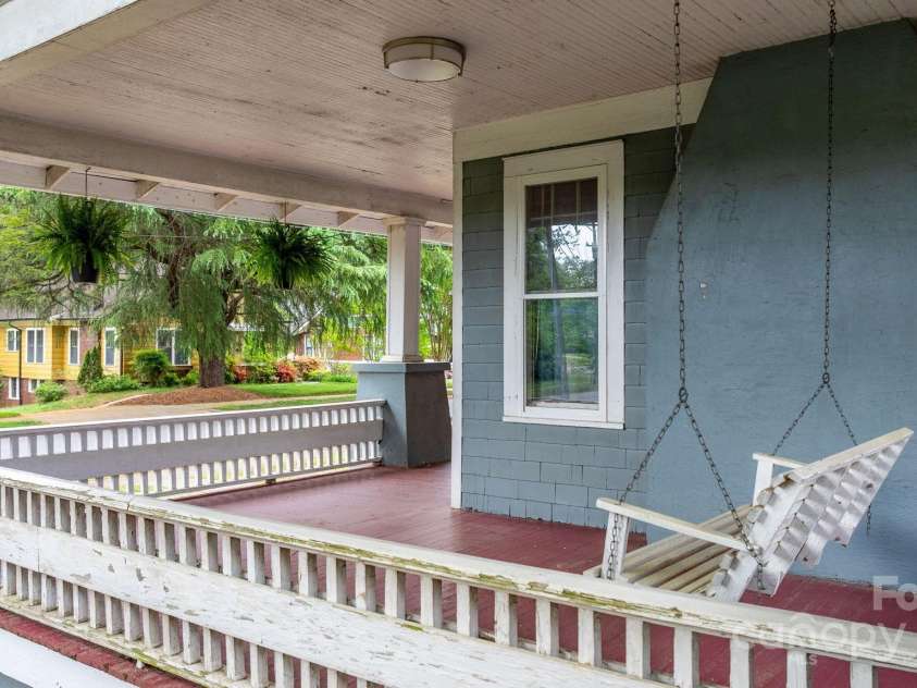 218 5th Street, Hickory, NC 28602.  MLS# CAR4251114, YatesRealty ID 16712. Porch swing
