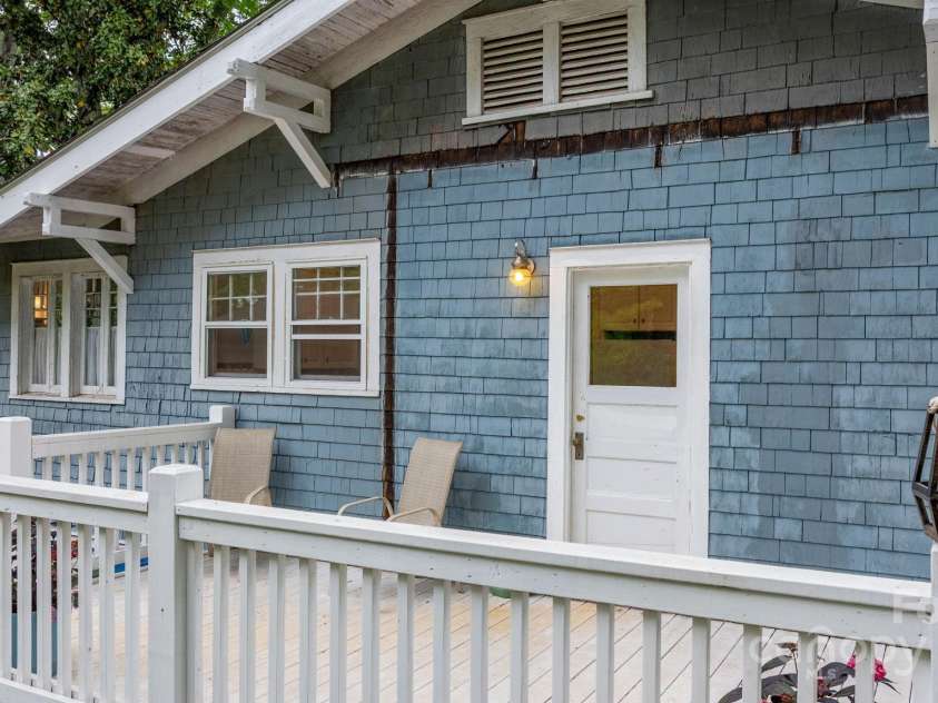 218 5th Street, Hickory, NC 28602.  MLS# CAR4251114, YatesRealty ID 16712. Relax on this deck with a great sunset view