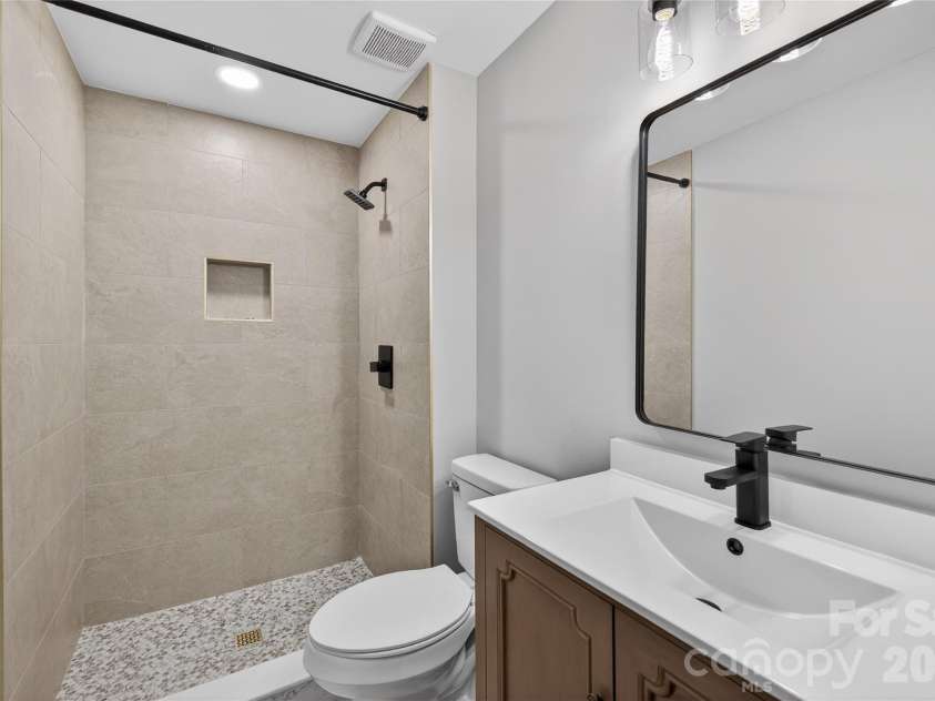 4832 Cheviot Road, Charlotte, NC 28269.  MLS# CAR4369494, YatesRealty ID 16712. 