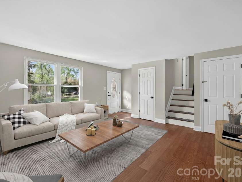 4832 Cheviot Road, Charlotte, NC 28269.  MLS# CAR4369494, YatesRealty ID 16712. 
