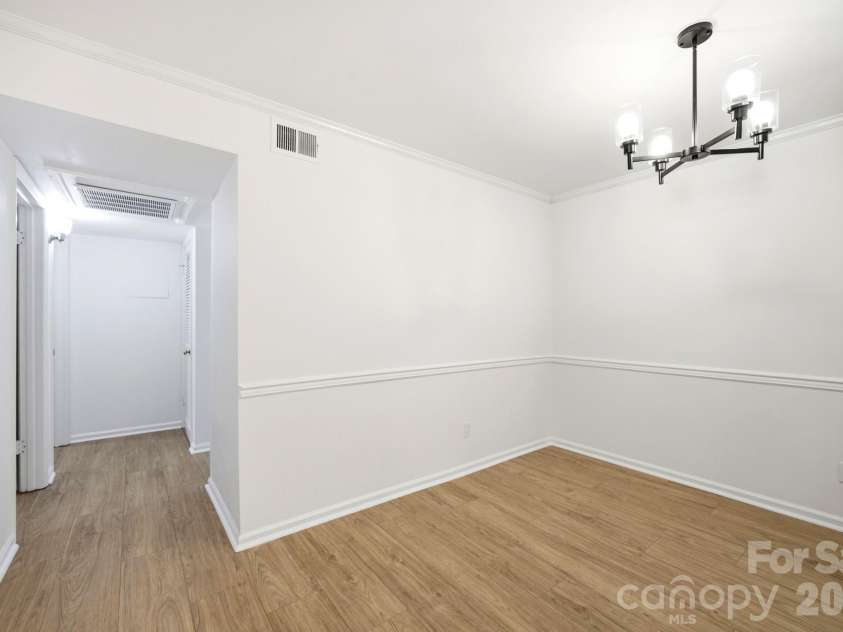 4739 Hedgemore Drive, Charlotte, NC 28209.  MLS# CAR4391656, YatesRealty ID 16713. 