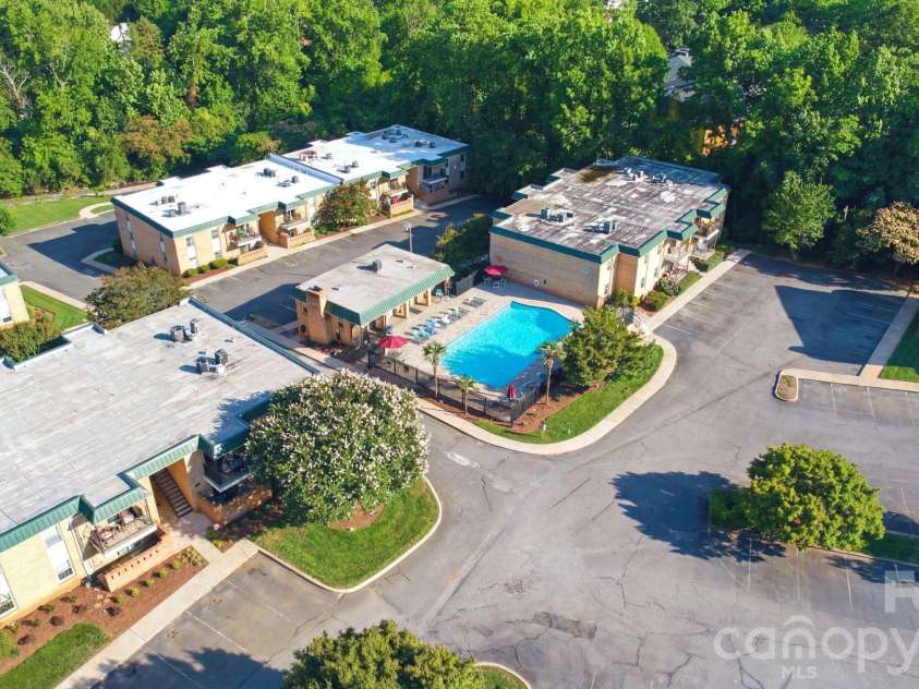 4739 Hedgemore Drive, Charlotte, NC 28209.  MLS# CAR4391656, YatesRealty ID 16713. 