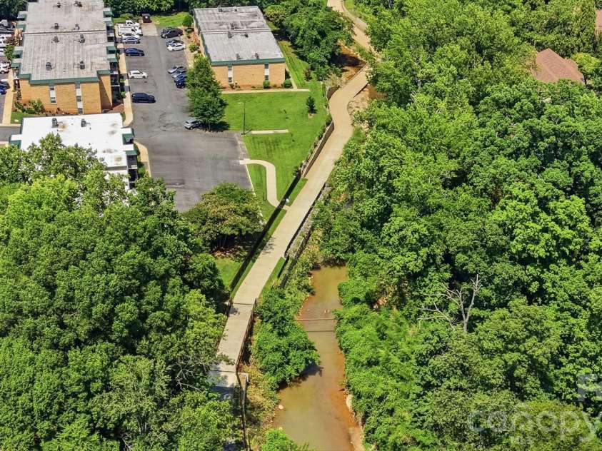 4739 Hedgemore Drive, Charlotte, NC 28209.  MLS# CAR4401578, YatesRealty ID 16713. 