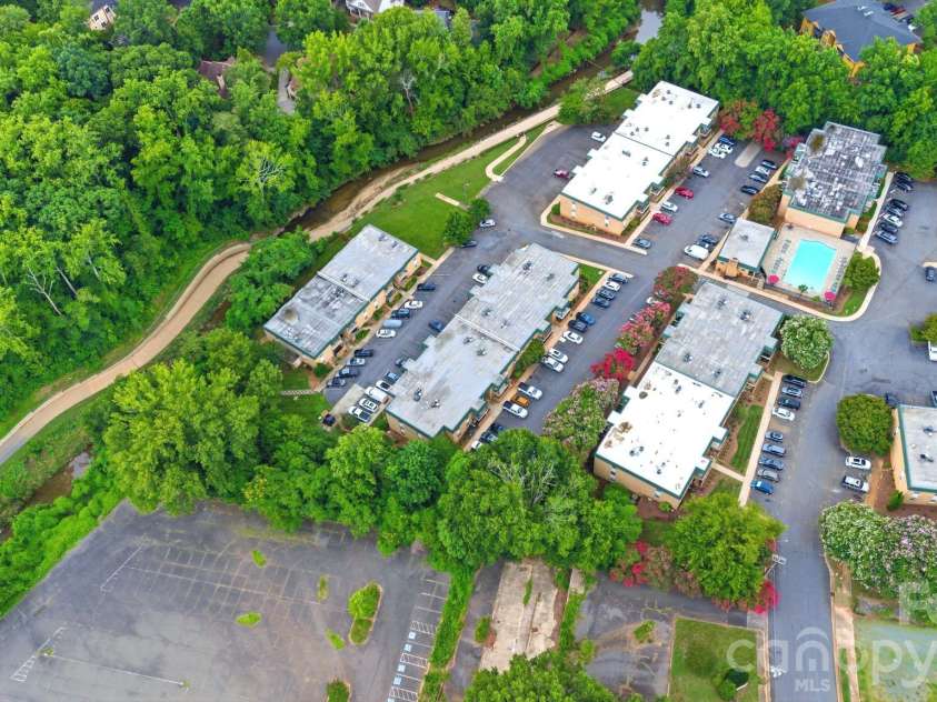 4739 Hedgemore Drive, Charlotte, NC 28209.  MLS# CAR4402848, YatesRealty ID 16713. Greenway W/Private Gated Access