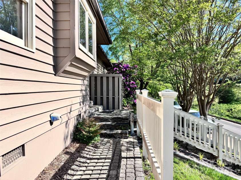 5 A Hedgerose Court, Asheville, NC 28805.  MLS# CAR4252404, YatesRealty ID 16713. 