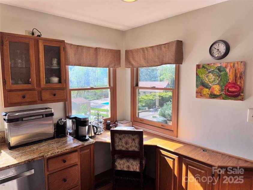 5 A Hedgerose Court, Asheville, NC 28805.  MLS# CAR4252404, YatesRealty ID 16713. 