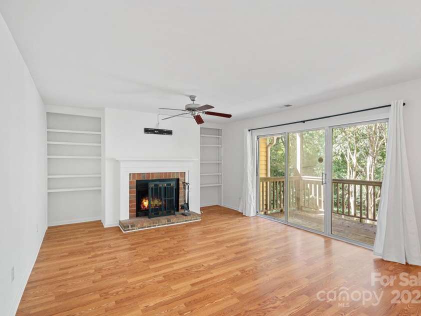 3302 Selwyn Farms Lane, Charlotte, NC 28209.  MLS# CAR4311763, YatesRealty ID 16714. Living area