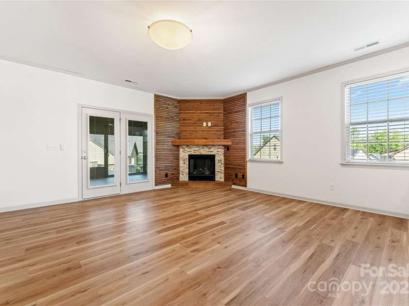 133 Water Leaf Drive, Weaverville, NC 28787.  MLS# CAR4252702, YatesRealty ID 16716. 
