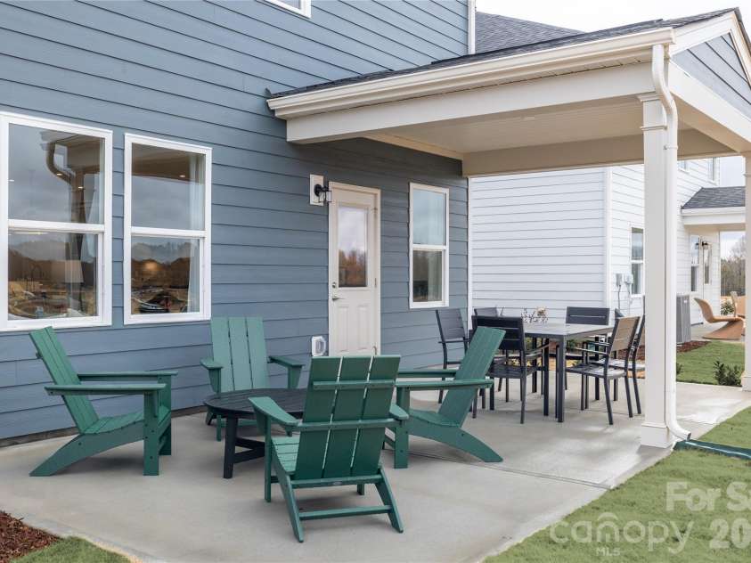 5619 Bay Rock Road, Charlotte, NC 28215.  MLS# CAR4356714, YatesRealty ID 16716. REPRESENTATIVE PHOTO