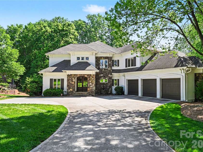 11506 James Jack Lane, Charlotte, NC 28277.  MLS# CAR4363689, YatesRealty ID 16717. 