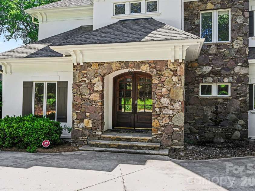 11506 James Jack Lane, Charlotte, NC 28277.  MLS# CAR4363689, YatesRealty ID 16717. 