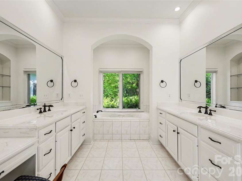 11506 James Jack Lane, Charlotte, NC 28277.  MLS# CAR4363689, YatesRealty ID 16717. 