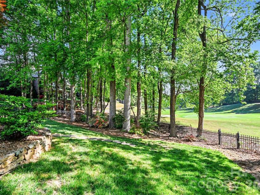11506 James Jack Lane, Charlotte, NC 28277.  MLS# CAR4363689, YatesRealty ID 16717. 