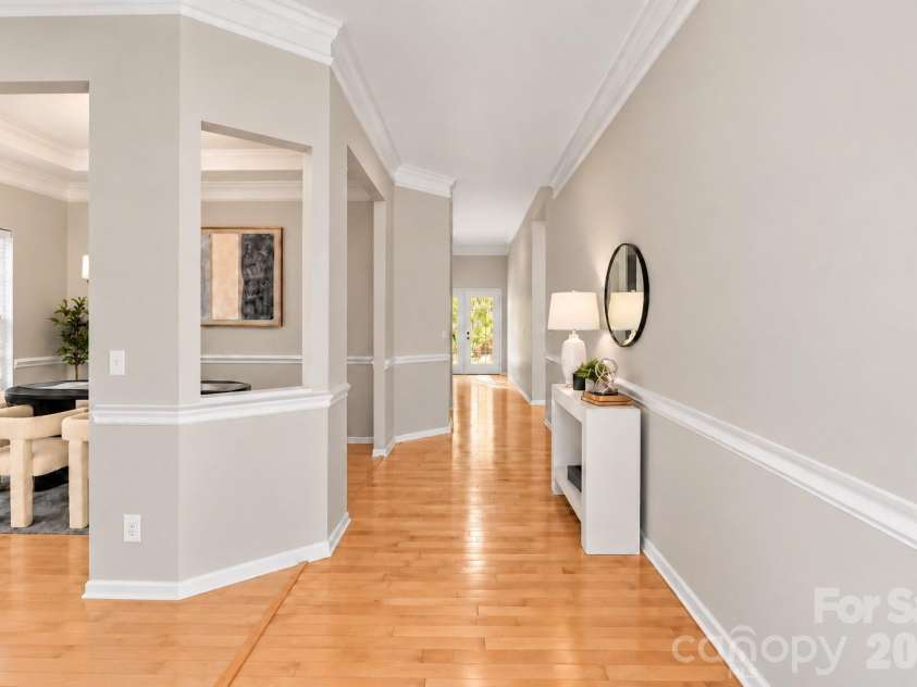 10214 Stoneykirk Lane, Charlotte, NC 28269.  MLS# CAR4428396, YatesRealty ID 16718. 