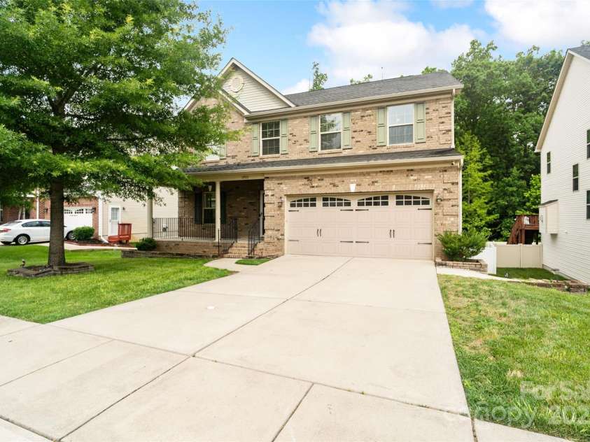 12923 Plumleaf Drive, Charlotte, NC 28213.  MLS# CAR4262906, YatesRealty ID 16718. 