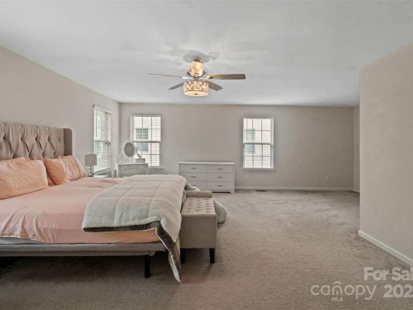 12923 Plumleaf Drive, Charlotte, NC 28213.  MLS# CAR4262906, YatesRealty ID 16718. 