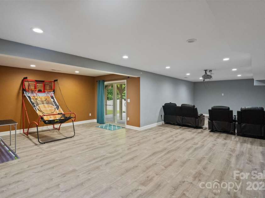 12923 Plumleaf Drive, Charlotte, NC 28213.  MLS# CAR4262906, YatesRealty ID 16718. 