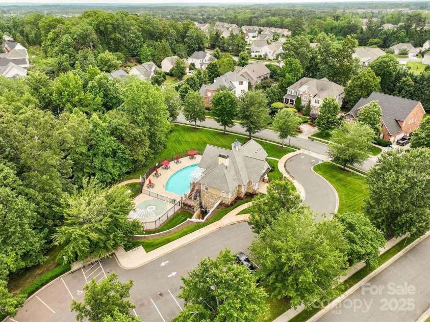 12923 Plumleaf Drive, Charlotte, NC 28213.  MLS# CAR4262906, YatesRealty ID 16718. 