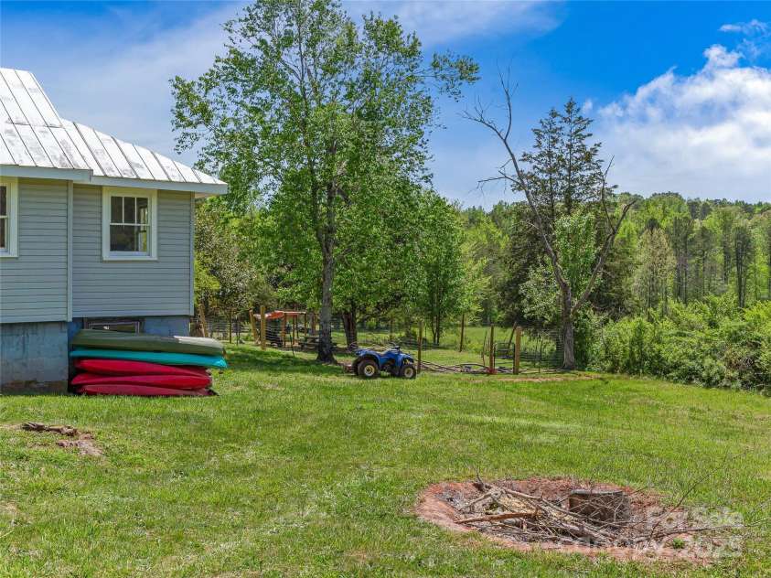 137 Clements Road, Rutherfordton, NC 28139.  MLS# CAR4250315, YatesRealty ID 16719. 