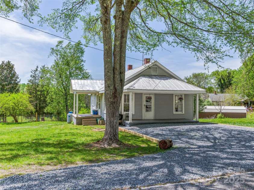 137 Clements Road, Rutherfordton, NC 28139.  MLS# CAR4250315, YatesRealty ID 16719. 