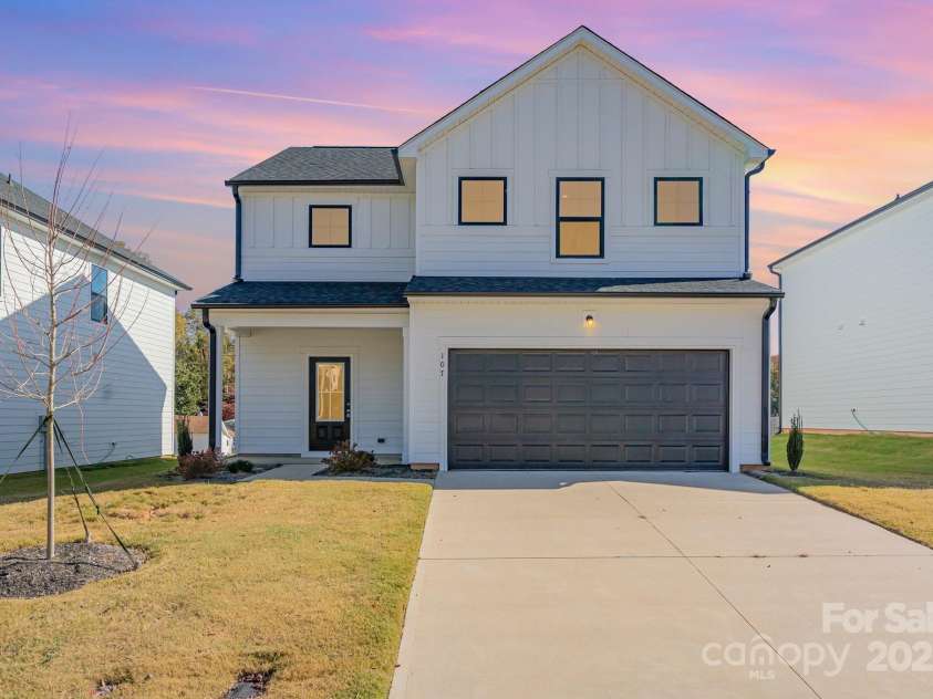 107 Silverwood Court, Mooresville, NC 28115.  MLS# CAR4320107, YatesRealty ID 1672. Exterior Front 