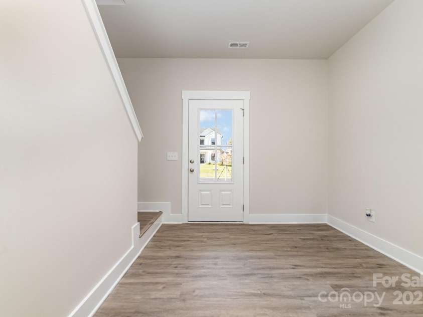 107 Silverwood Court, Mooresville, NC 28115.  MLS# CAR4320107, YatesRealty ID 1672. Front entrance