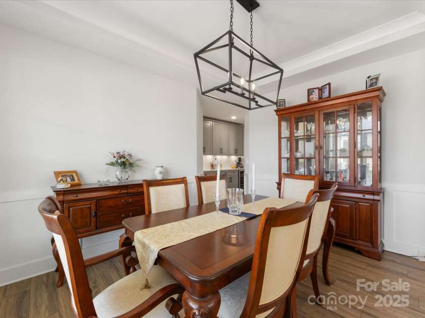 702 Yucatan Drive, Waxhaw, NC 28173.  MLS# CAR4223915, YatesRealty ID 1672. Dining Room