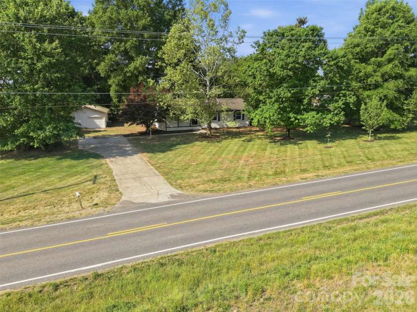 310 Houston Road, Troutman, NC 28166.  MLS# CAR4374996, YatesRealty ID 16721. 