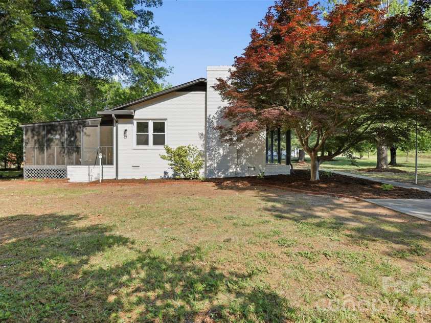 310 Houston Road, Troutman, NC 28166.  MLS# CAR4374996, YatesRealty ID 16721. 