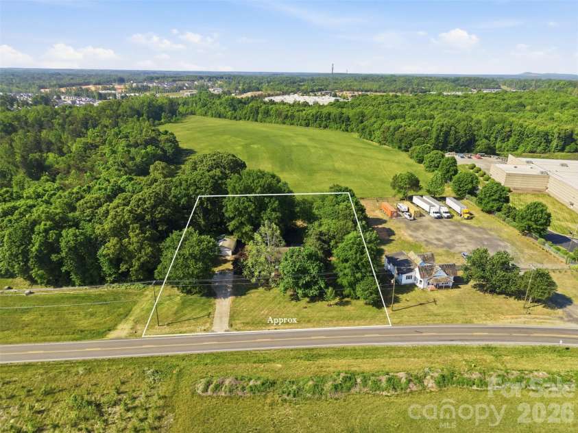 310 Houston Road, Troutman, NC 28166.  MLS# CAR4374996, YatesRealty ID 16721. 