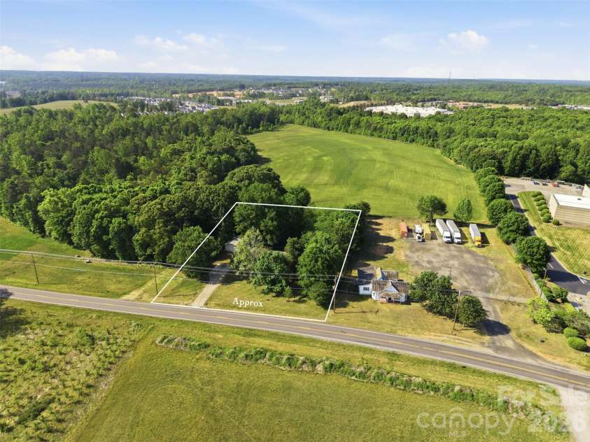310 Houston Road, Troutman, NC 28166.  MLS# CAR4374996, YatesRealty ID 16721. 