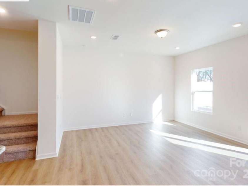 3562 Nimbell Road, Monroe, NC 28110.  MLS# CAR4224096, YatesRealty ID 16721. Family room