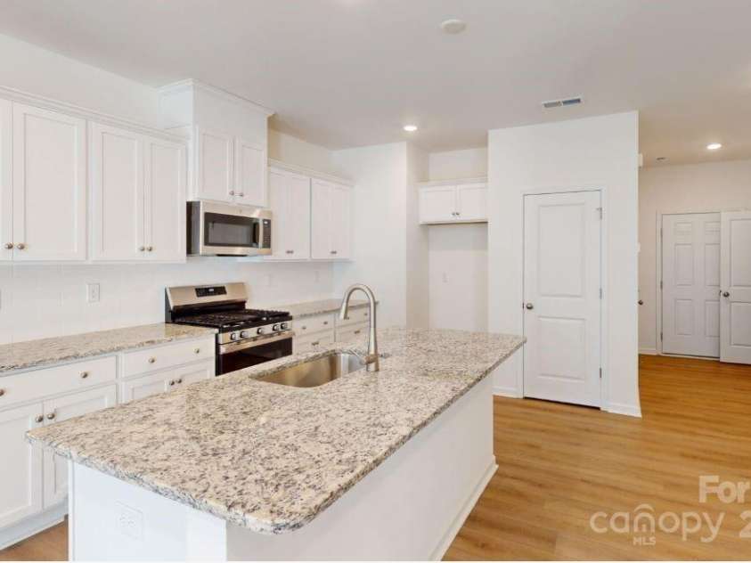 3562 Nimbell Road, Monroe, NC 28110.  MLS# CAR4224096, YatesRealty ID 16721. Kitchen