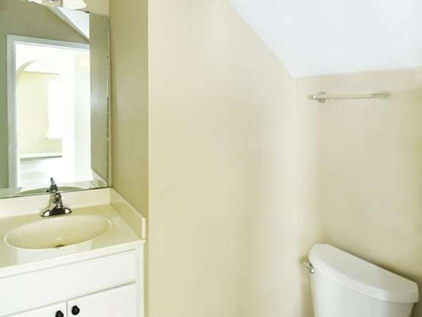 134 Olivia Lane, Lincolnton, NC 28092.  MLS# CAR4250939, YatesRealty ID 16722. 