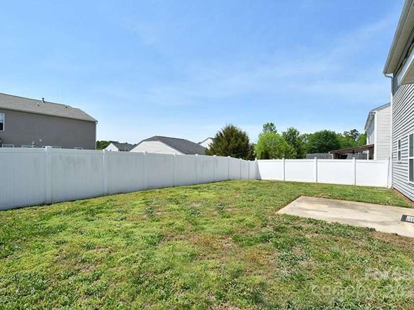 134 Olivia Lane, Lincolnton, NC 28092.  MLS# CAR4250939, YatesRealty ID 16722. 