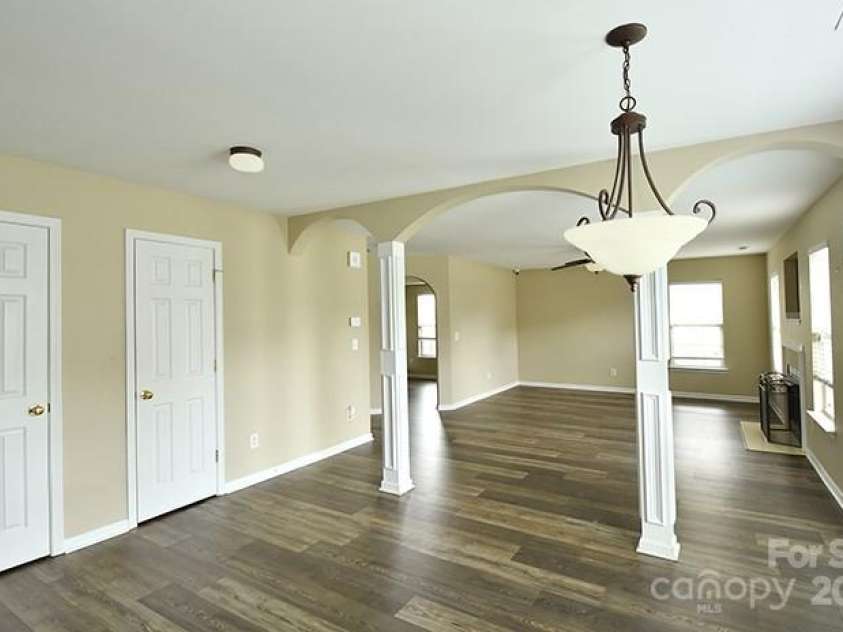 134 Olivia Lane, Lincolnton, NC 28092.  MLS# CAR4250939, YatesRealty ID 16722. 