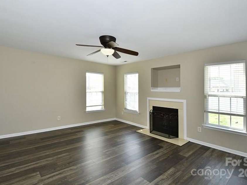 134 Olivia Lane, Lincolnton, NC 28092.  MLS# CAR4250939, YatesRealty ID 16722. 