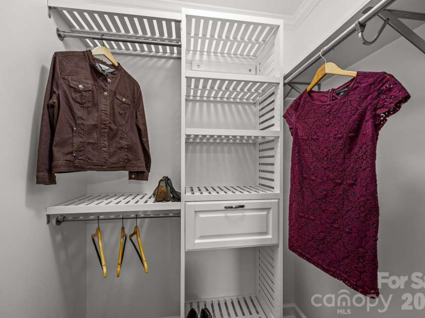 215 McCoy Cove, Black Mountain, NC 28711.  MLS# CAR4333033, YatesRealty ID 16724. Custom Closet Systems
