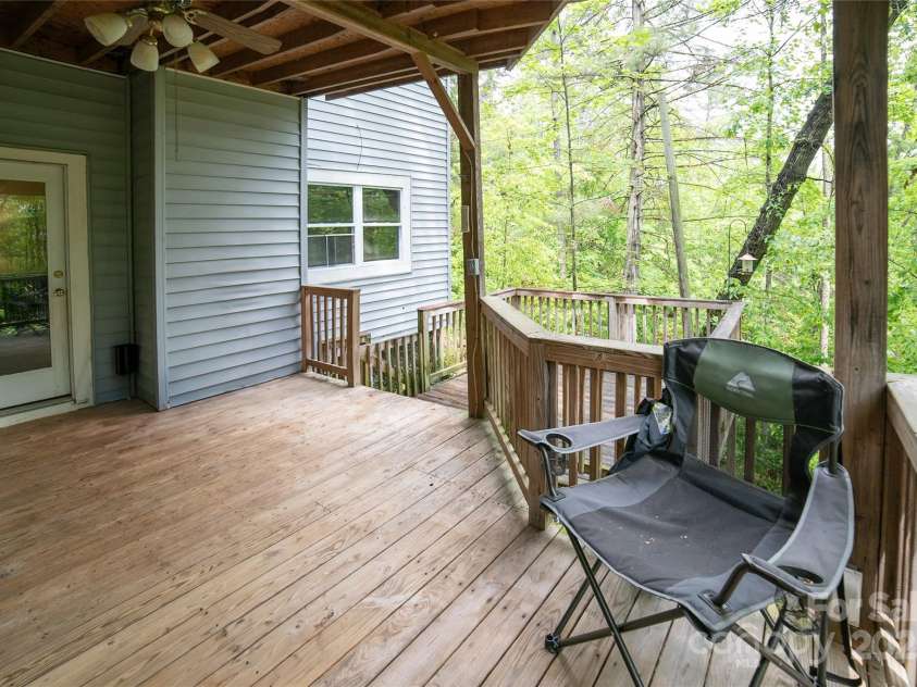 7926 Kinglet Road, Connelly Springs, NC 28612.  MLS# CAR4246427, YatesRealty ID 16727. Deck