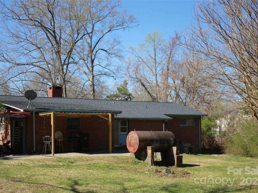 39058 NC 740 Highway, New London, NC 28127.  MLS# CAR4238143, YatesRealty ID 16728. 