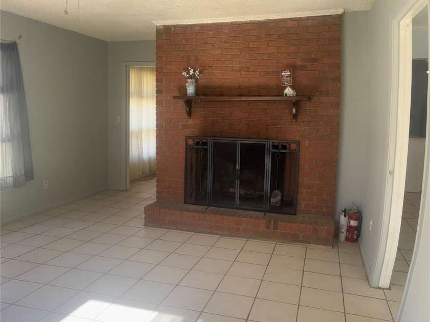 39058 NC 740 Highway, New London, NC 28127.  MLS# CAR4238143, YatesRealty ID 16728. LIVING ROOM
