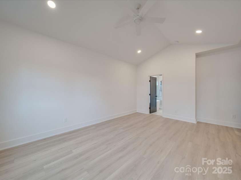 2039 Renner Street, Charlotte, NC 28216.  MLS# CAR4217607, YatesRealty ID 1673. Main Bedroom