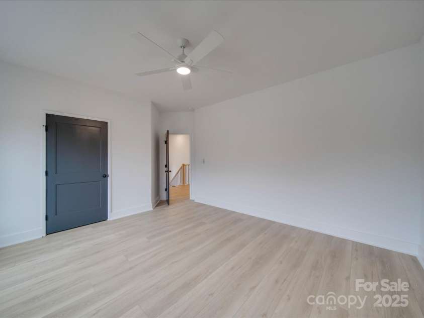 2039 Renner Street, Charlotte, NC 28216.  MLS# CAR4217607, YatesRealty ID 1673. Upstairs bedroom