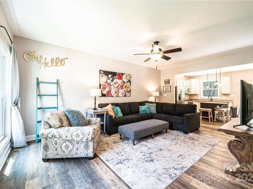 2045 13th Street, Hickory, NC 28601.  MLS# CAR4264324, YatesRealty ID 16731. 