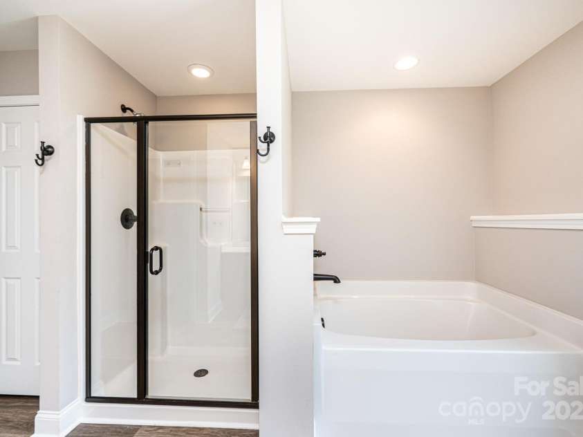 2045 13th Street, Hickory, NC 28601.  MLS# CAR4264324, YatesRealty ID 16731. 