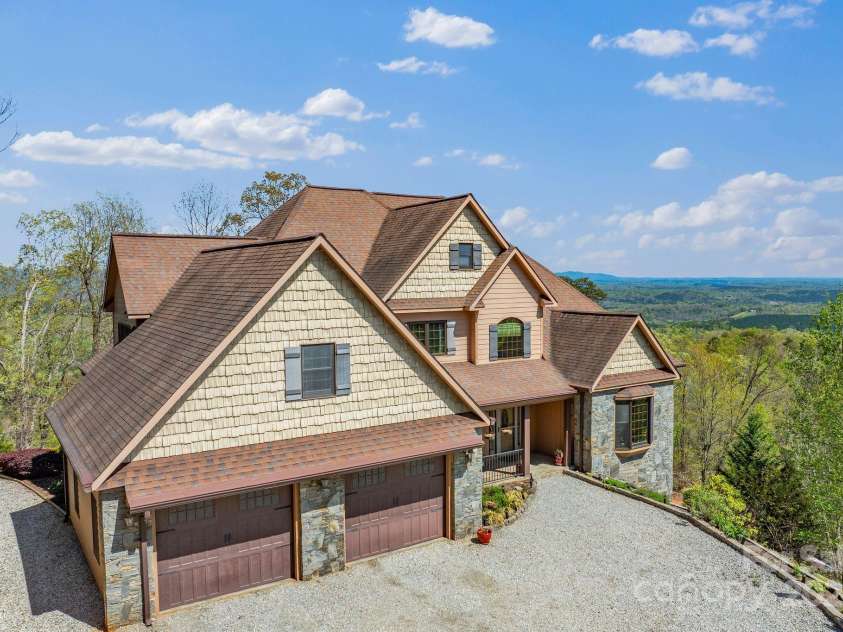 498 Pinnacle Parkway, Union Mills, NC 28167.  MLS# CAR4245645, YatesRealty ID 16732. 