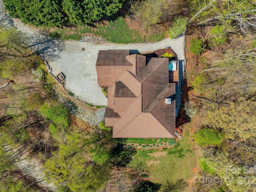 498 Pinnacle Parkway, Union Mills, NC 28167.  MLS# CAR4245645, YatesRealty ID 16732. 